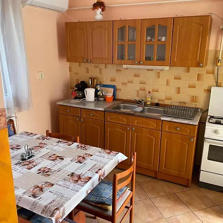 شقة Csillam Vendeghaz *