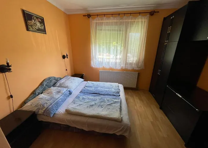 Csillám Appartement *